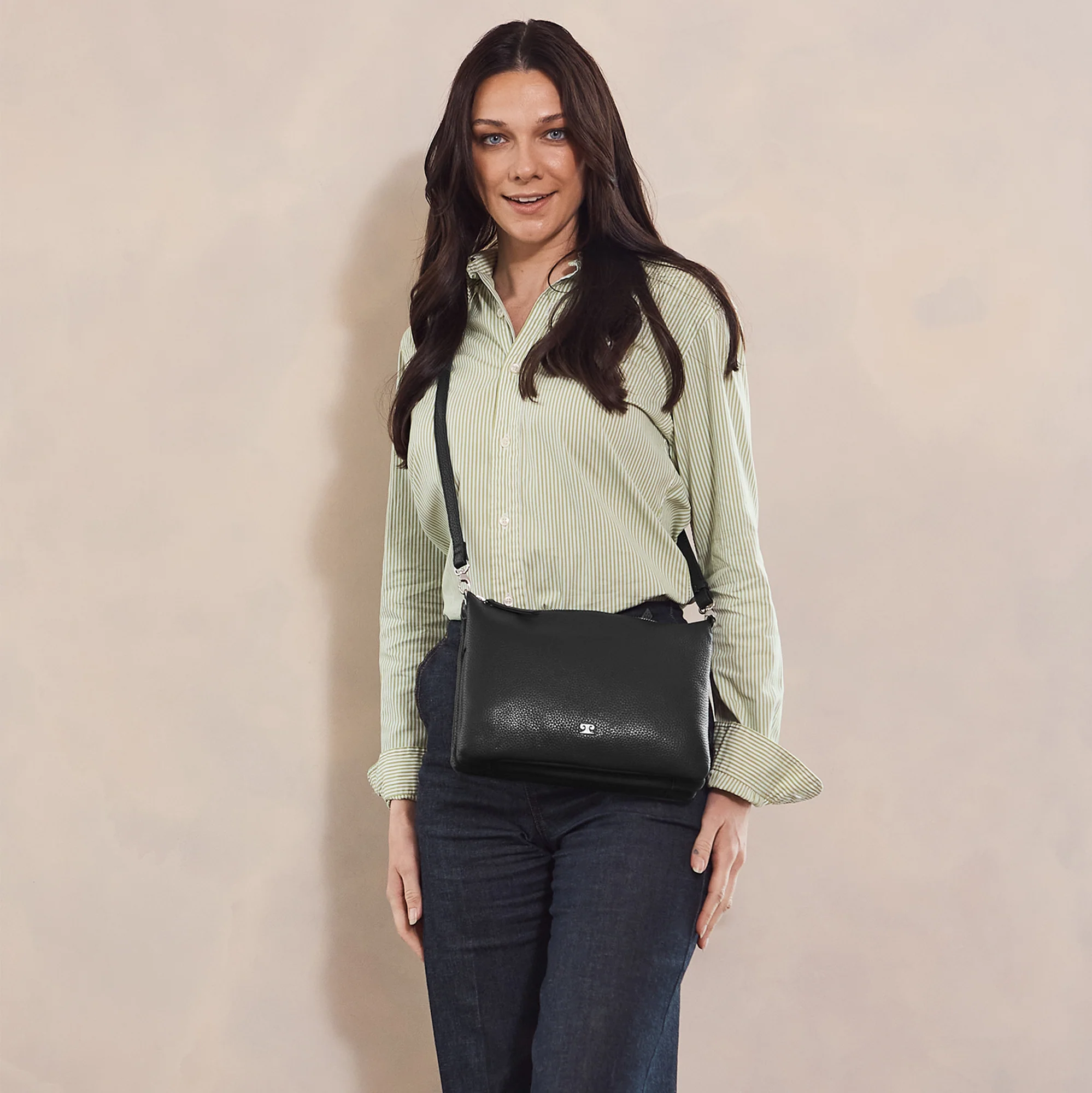 Pierre Cardin Ladies Leather Crossbody Bag - Image 2
