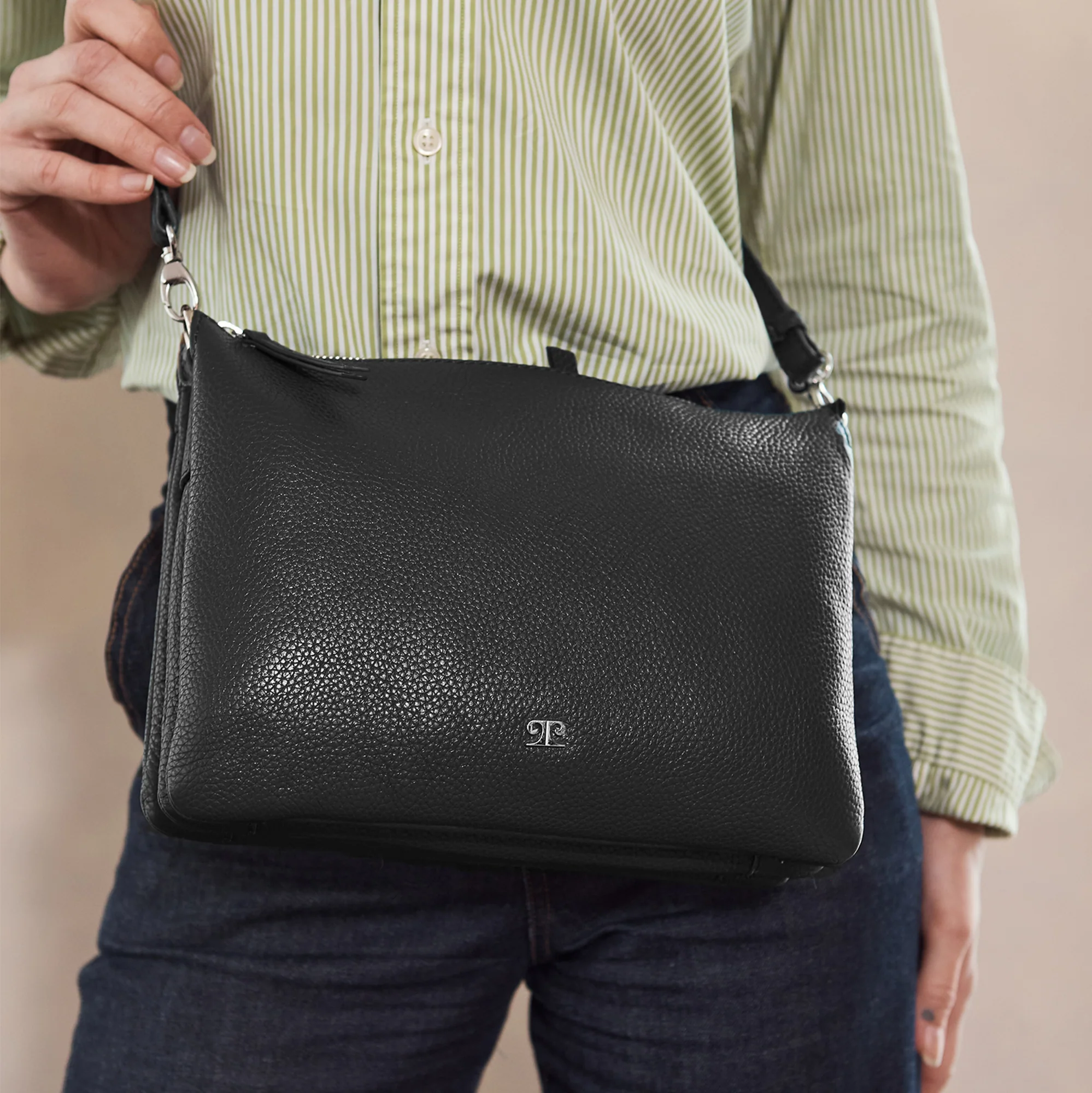 Pierre Cardin Ladies Leather Crossbody Bag - Image 6