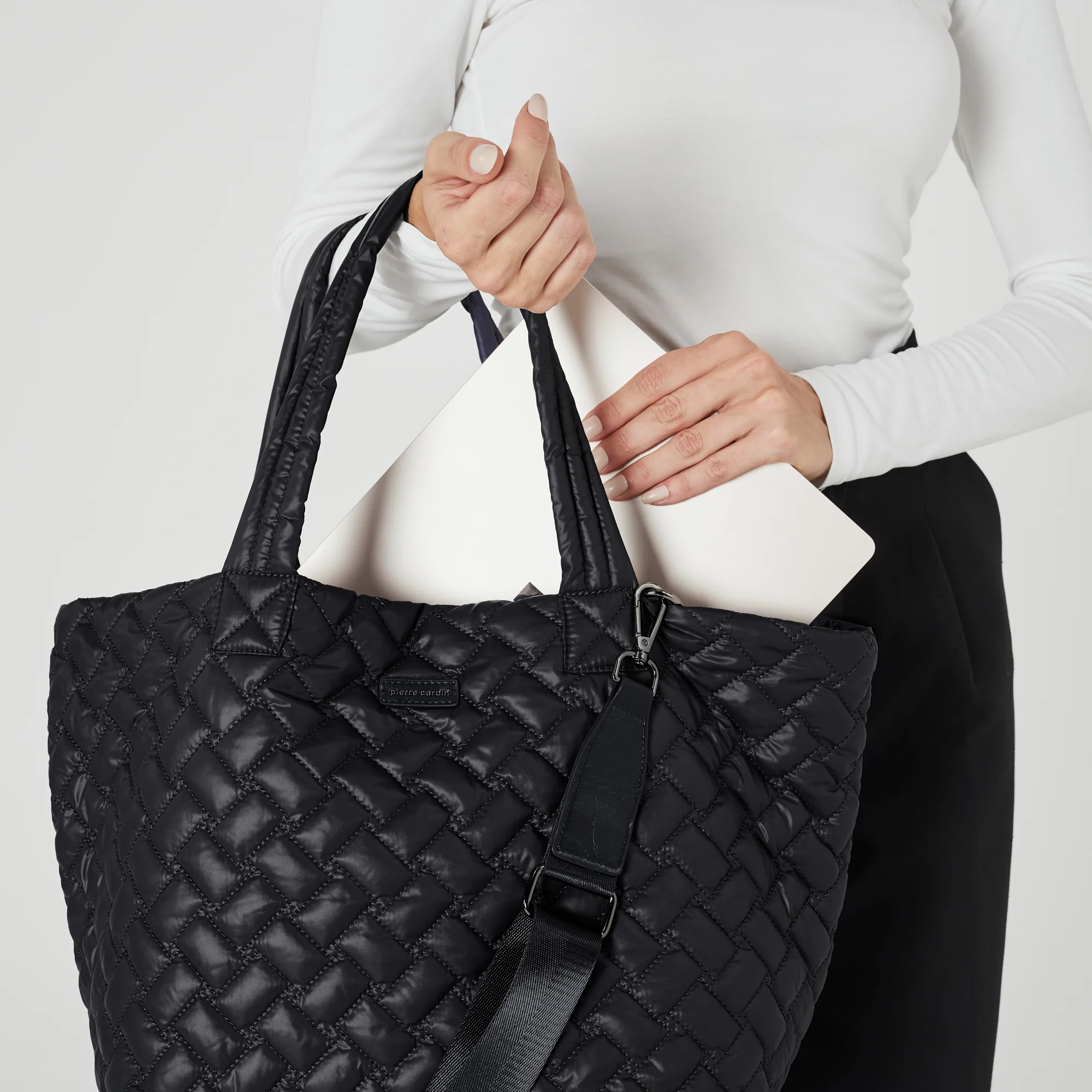 Pierre Cardin Ladies Nylon Quilted Tote Bag - Image 3