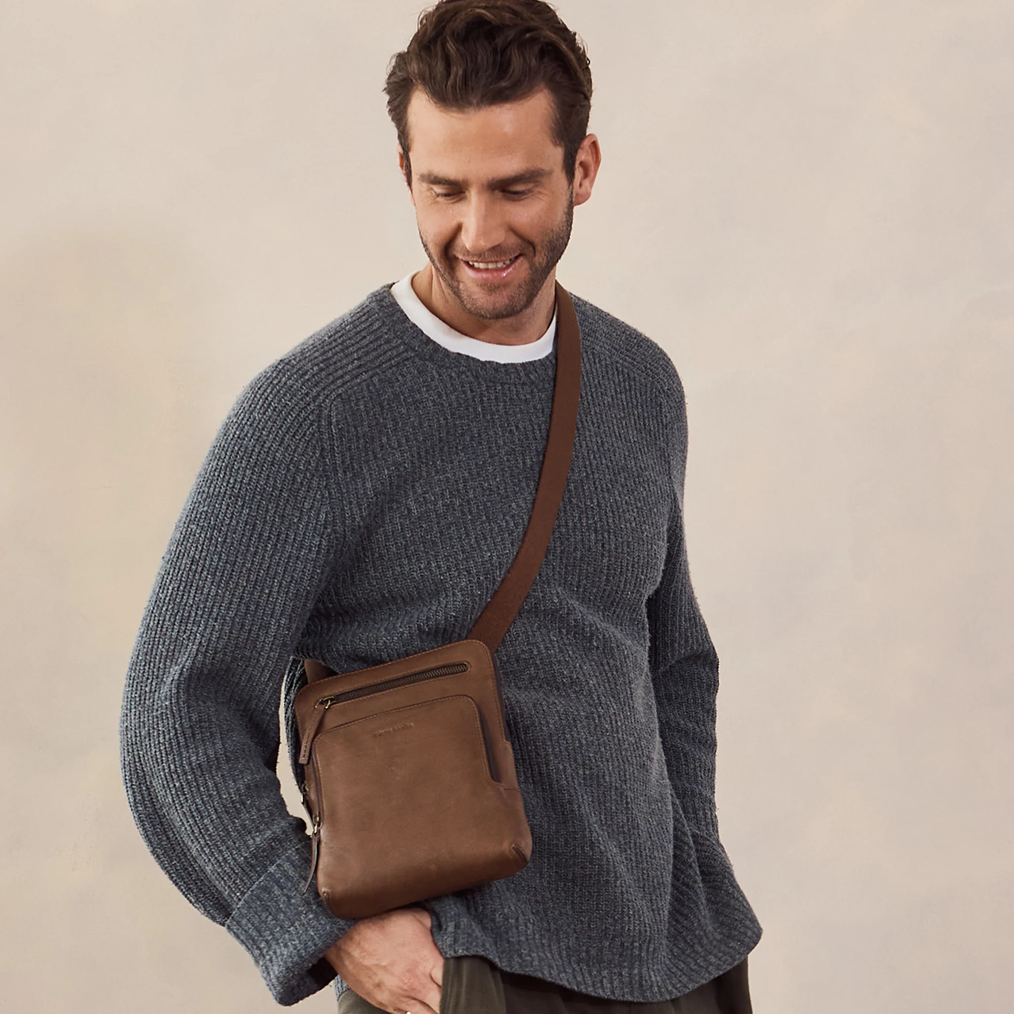 Pierre Cardin Men's Leather Casual Crossbody Bag - Image 2