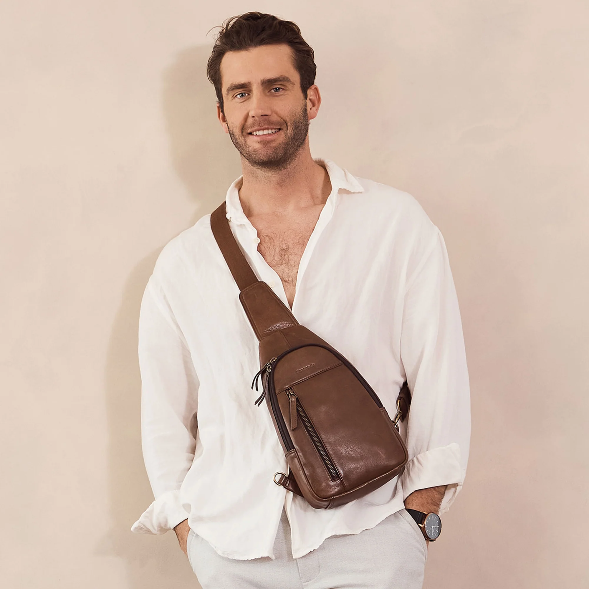 Pierre Cardin Men's Leather Sling Bag - Image 2