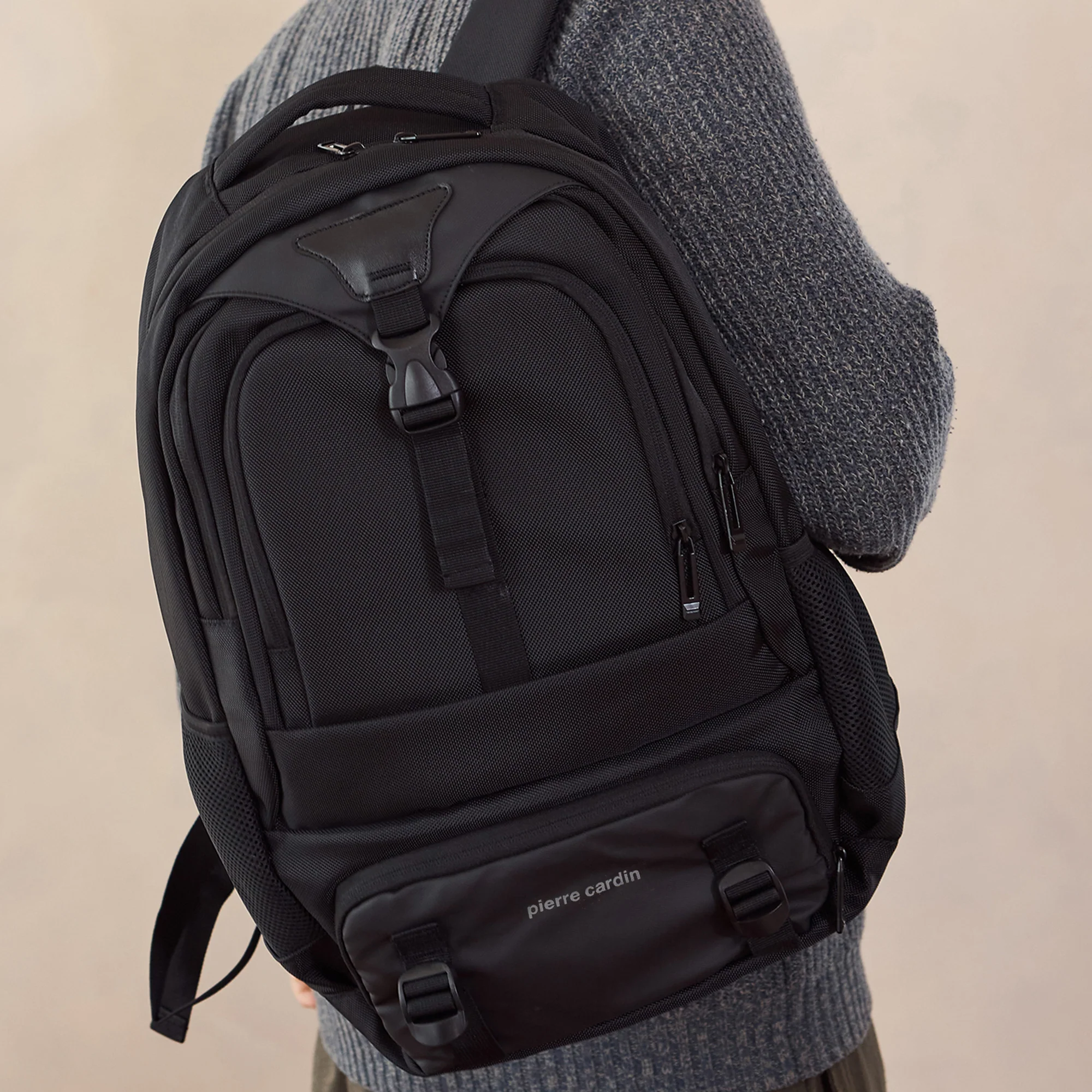 Pierre Cardin Mens Nylon Computer/Business Backpack - Image 7
